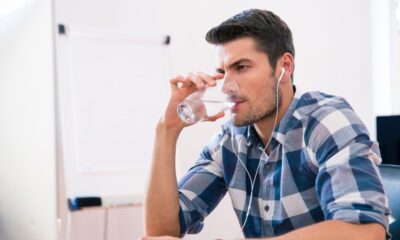 Quanta acqua bere al giorno